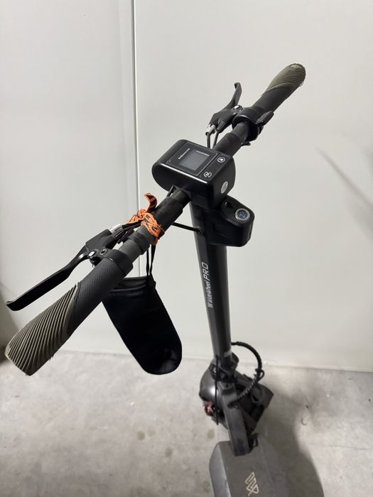 Trotinete Mercane WideWheel PRO 1000W