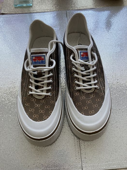 Atrakcyjne obuwie sportowe damskie