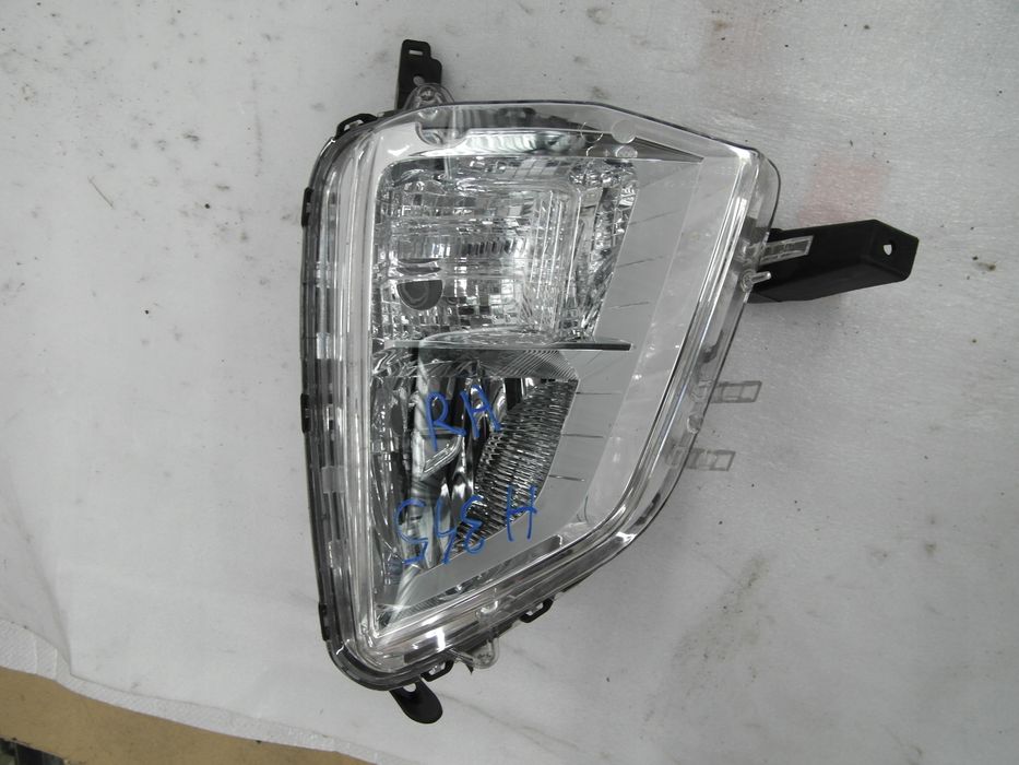 mitsubishi eclipse cross halogen prawy