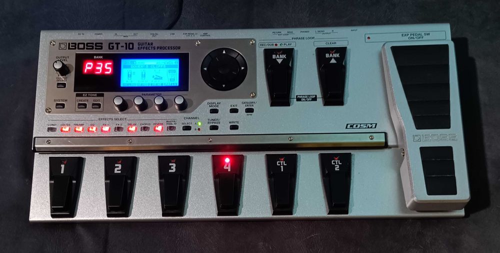 Procesor gitarowy BOSS GT-10 – legenda brzmienia!