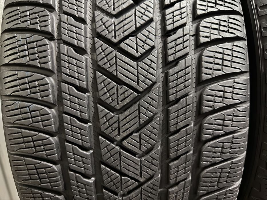 285/40 325/35 r 22 Pirelli