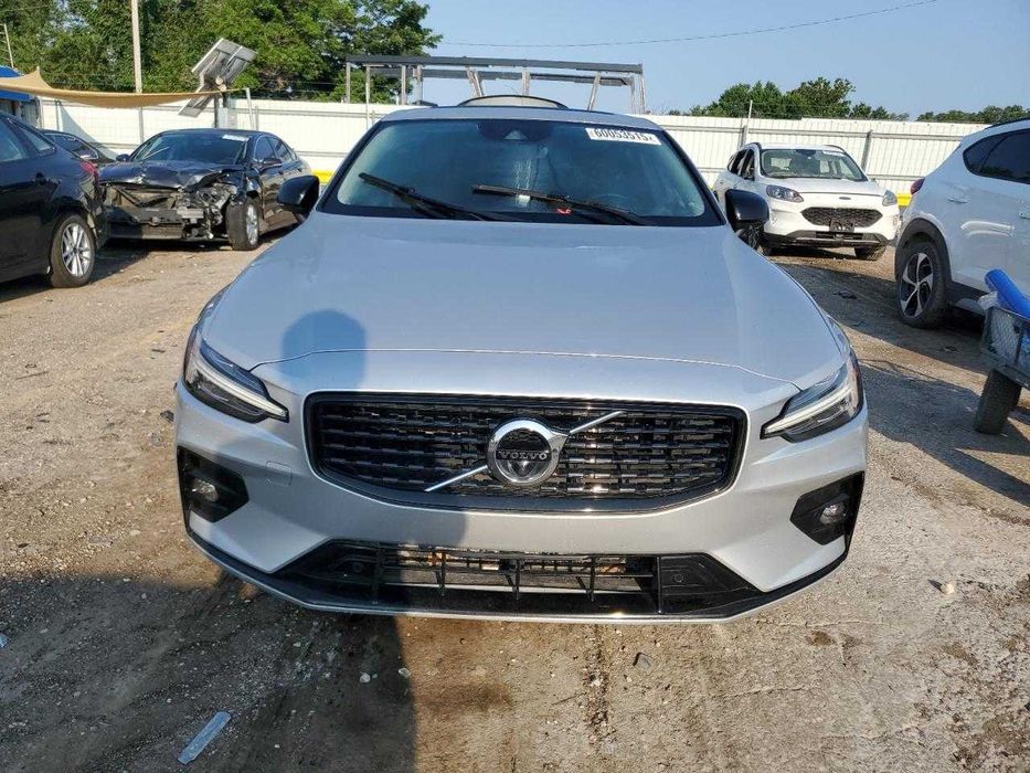 VOLVO S60 | Бампер передній / задній Запчастини Розборка