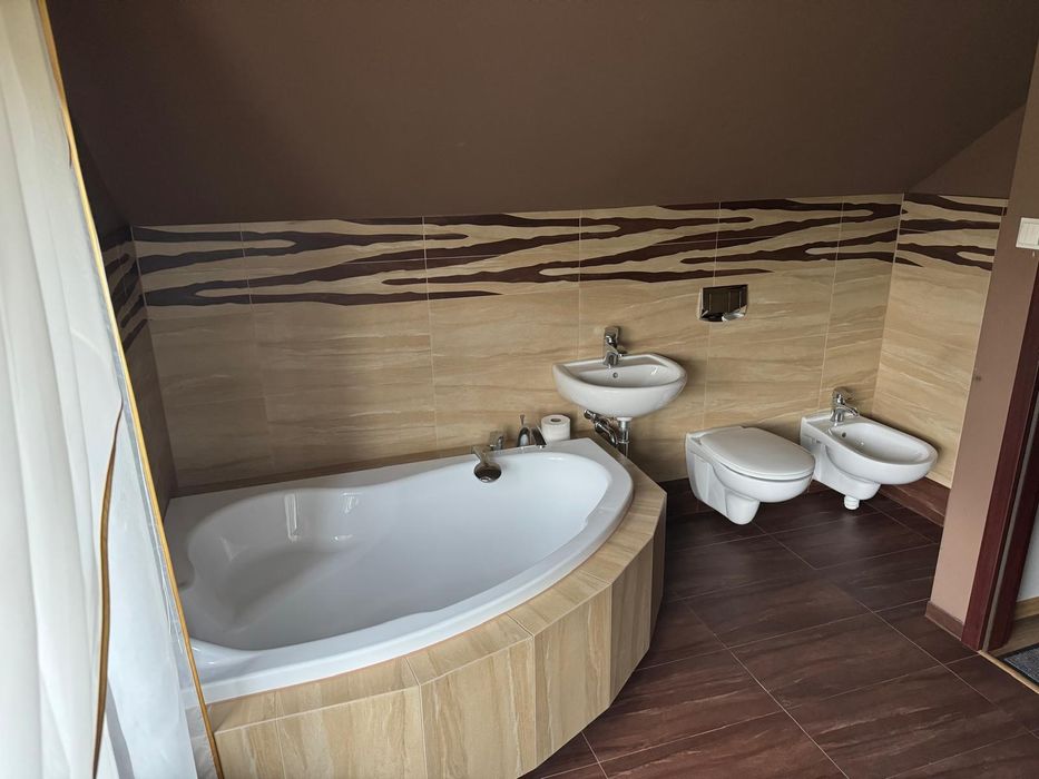 Duży i elegancki dom w miejscowości Jeziorna wynajem do 12 osób