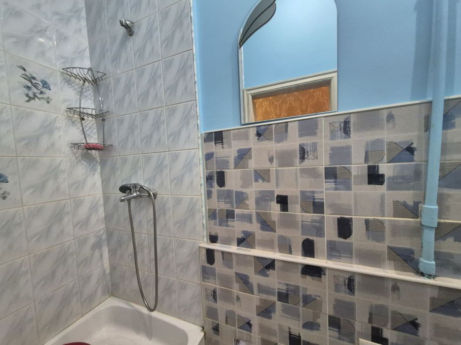 Продам 2 кімнатну квартиру вул. Пасхаліна