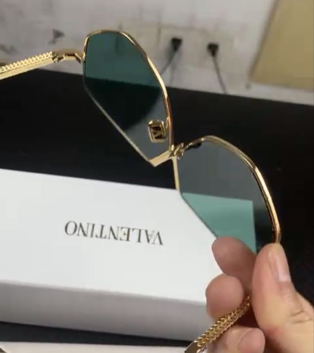 Okulary Valentino. Uniseks