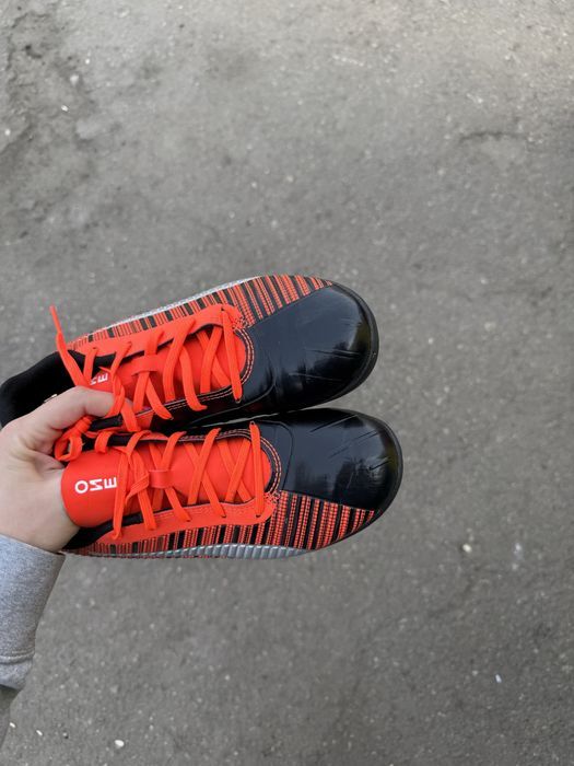 Puma one сороконожки оригинал футбольные копы детские 38  бутсы копы