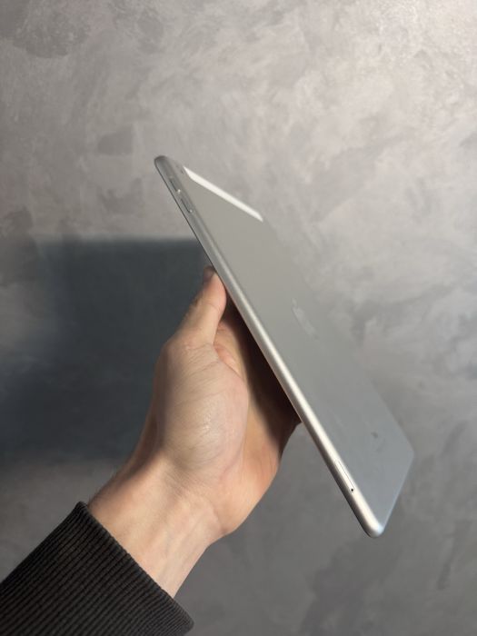 iPad 5 32gb  WiFi  +LTE 4G Планшет Apple Айпад
