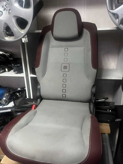 Задні сидіння на Сітроен Берлінго/Пежо  Партнер B9