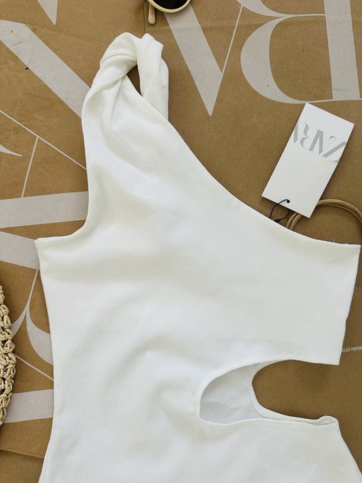 Zara sukienka mini biala asymetryczna r. M