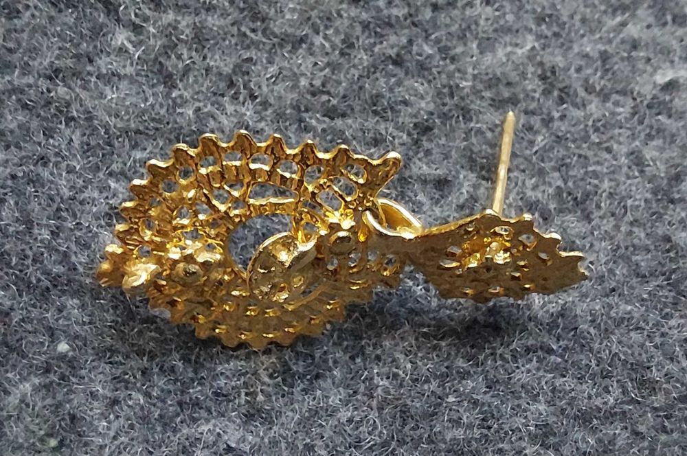 Brinco em Prata com banho de ouro.