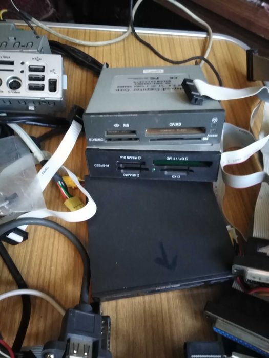 PC Czytniki kard kable i inne PC
