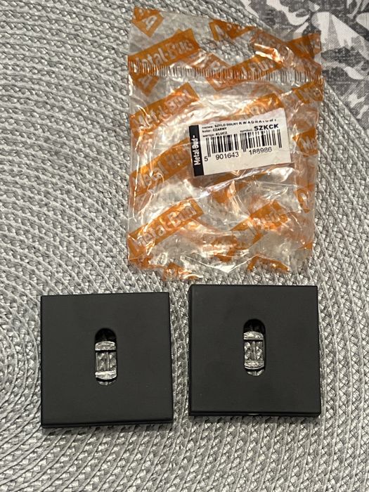 Klamka Euforia szt. 2 z kwadratowym szyldem, czarny mat NOWE