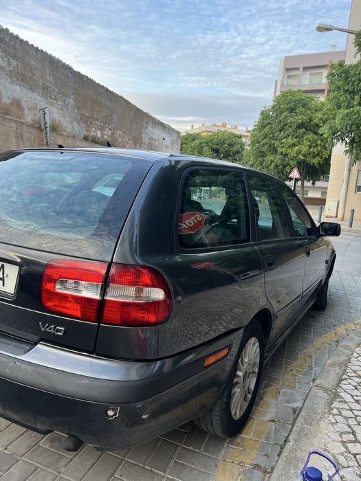 Volvo V40 1.9 Diesel – 2002 | Inspeção OK | Revisões em dia