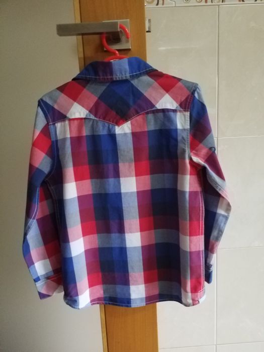Camisas como novas