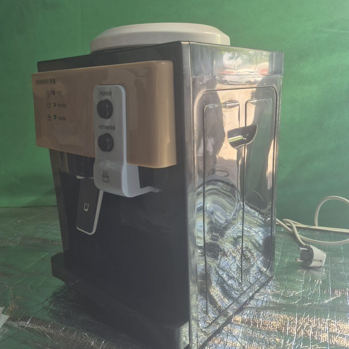 Elektryczny dystrybutor wody Ciepła i zimna woda