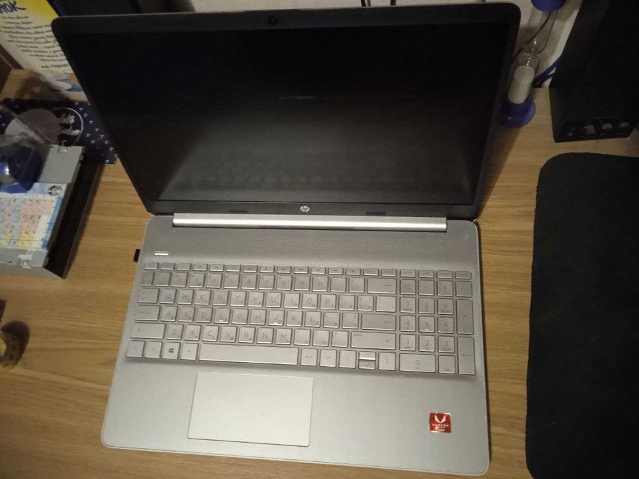 Ноутбук HP Laptop 15s-eq1xxx — в хорошем состоянии