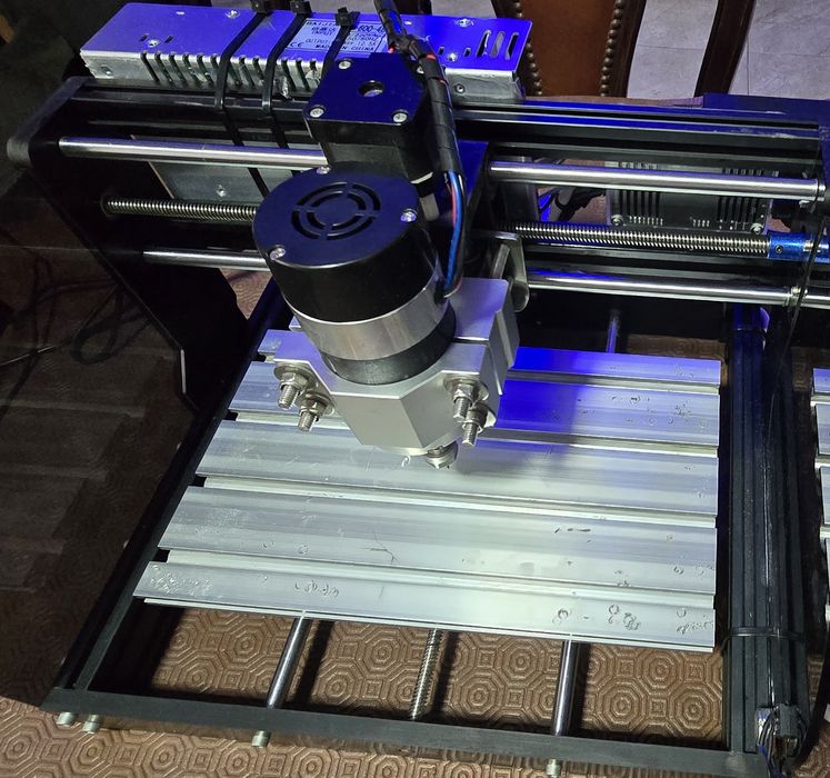 Máquina CNC modelo 3018 pro modificada.