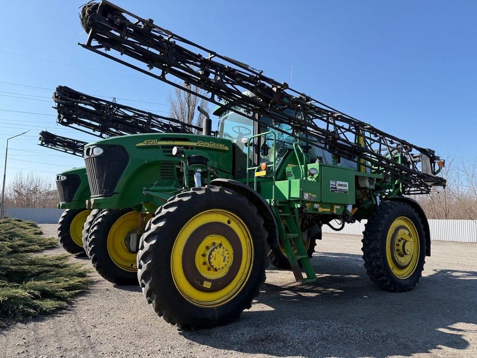 обприскувач самохідний JOHN DEERE 4720 2006 рв