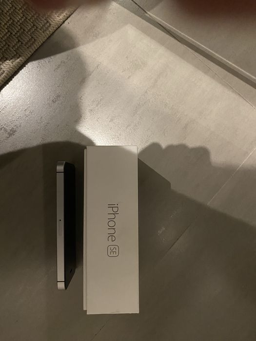 iPhone 5 SE inox
