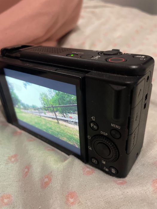 SONY ZV-1 -usada como nova.