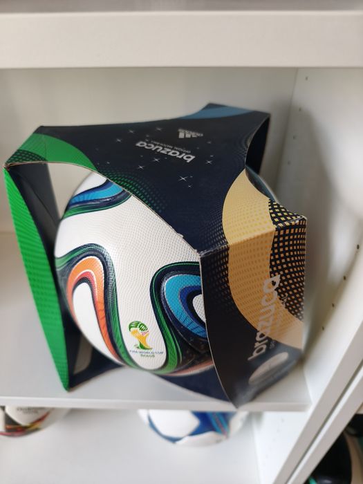 Piłka meczowa brazuca