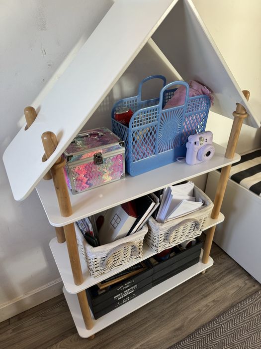 Estante quarto de criança