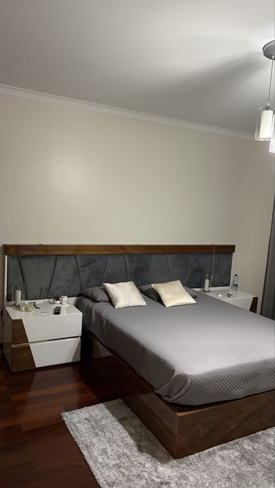 Mobilia de quarto moderna como nova