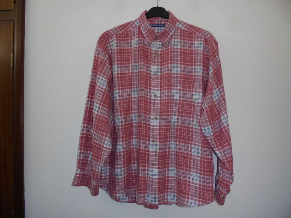 camisa de homem da marca QUEBRAMAR
