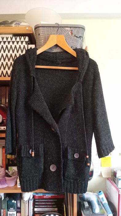 Sweter, marynarka zapinana na guziki z kapturem i rękawem 3/4 XL/XXL