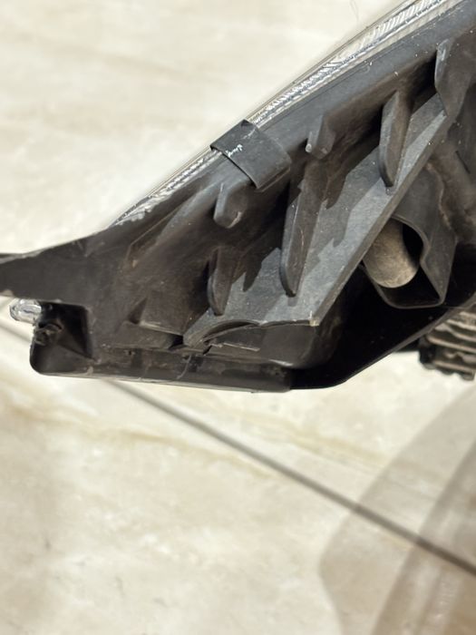 Lampa lewy przod ford custom