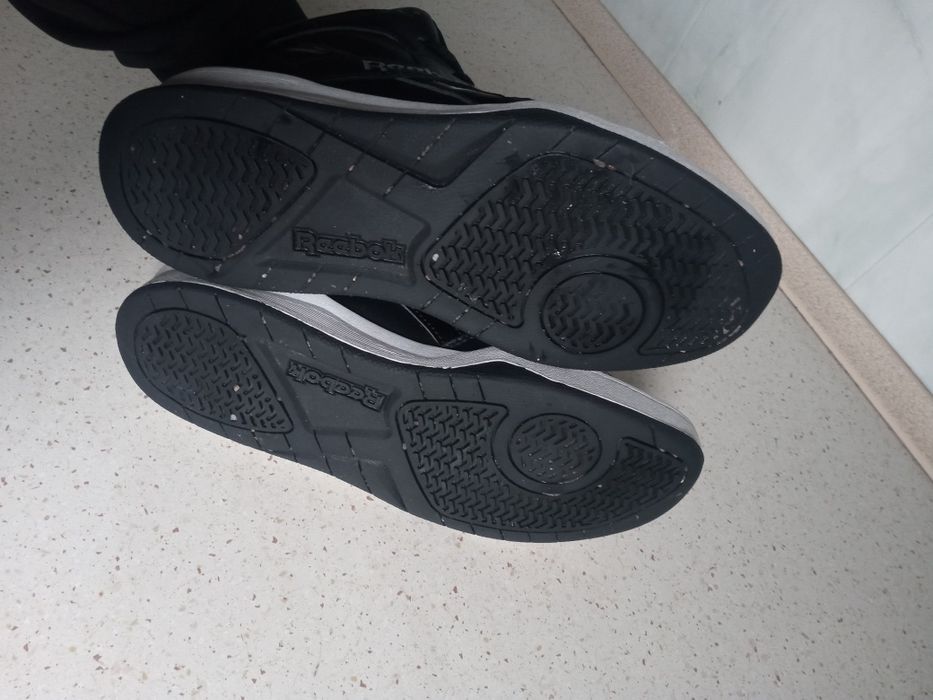 Buty snickers reebok uszkodzone rozmiar 38 wkładka 24,5cm