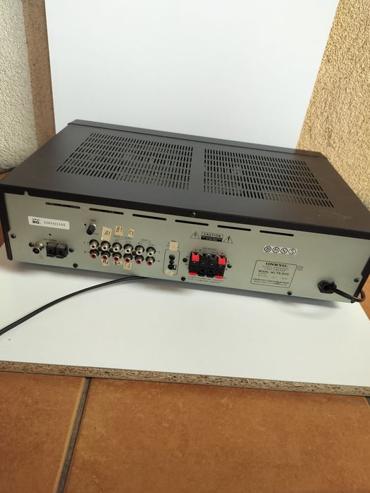 Amplituner Onkyo TX-910