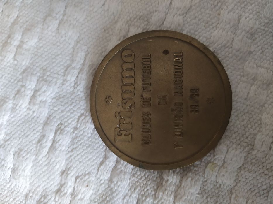 Vários medalhas.426021171234099207
