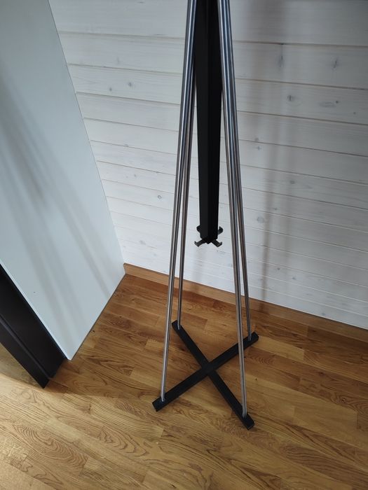 Ikea Tjusig wieszak pokojowy stojący 193 cm wenge