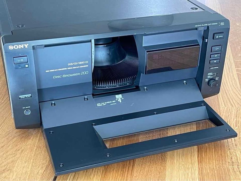 Leitor Jukebox Dvd / Cd Sony DVPCX850d Almeirim • OLX Portugal