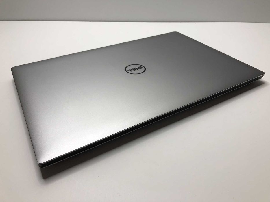 Dell Precision 5520, i7-6820HQ, 16Gb, 256Gb, Quadro M1200 4Gb, FHD IPS