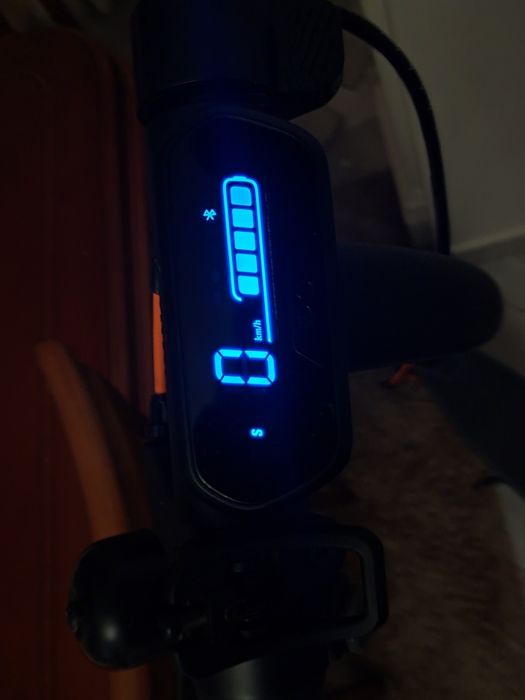 Trotinete Ninebot  E2 plus E II-como nova/vendo ou troco por kukirin G2/ ou ninebot E3