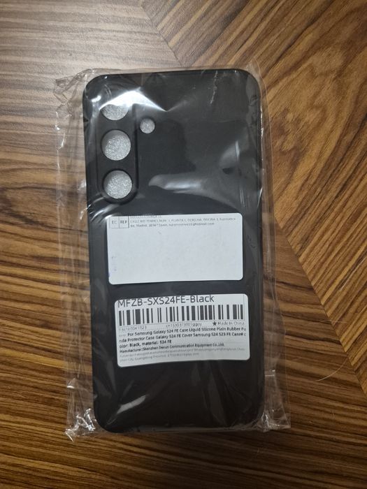 Czarny Case etui silikonowe/gumowe do Samsung Galaxy S24FE