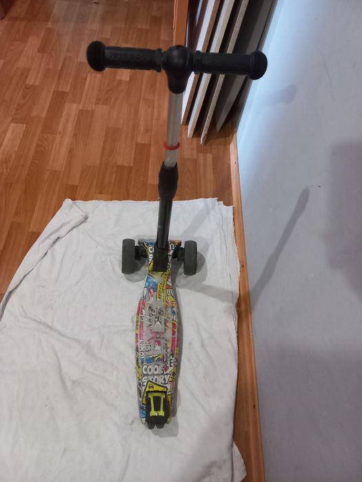 Самокат.нагрузка до 70 кг.