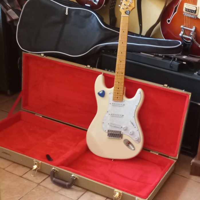 Lutnicza gitara elektryczna stratokaster