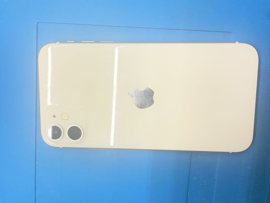 Iphone 11 ідеальний стан