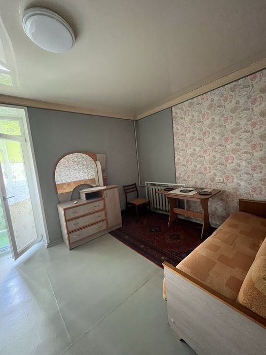 Продам 2-х кімнатну квартиру