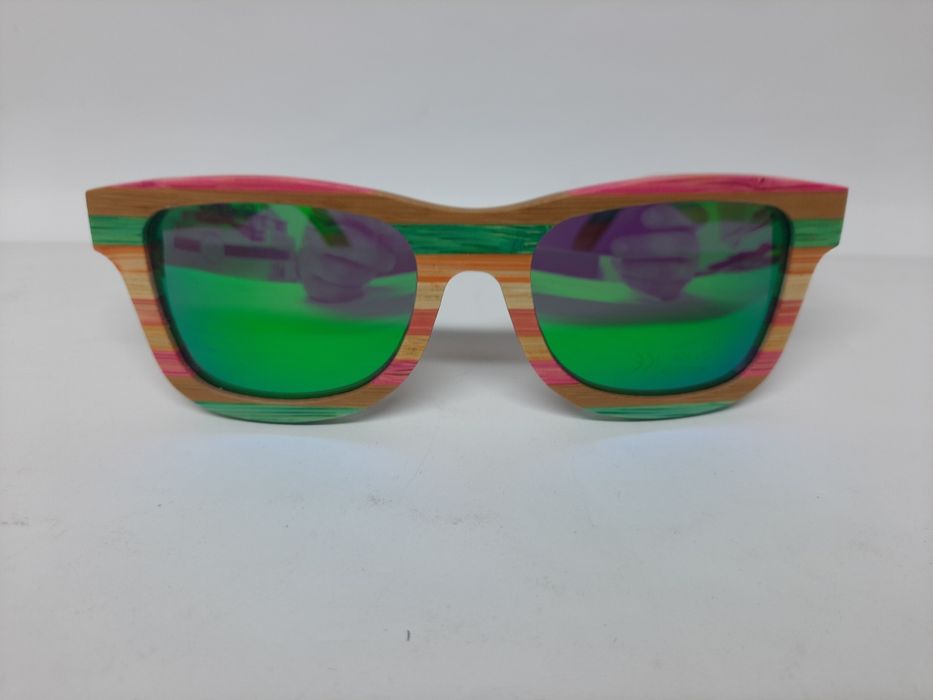 Drewniane okulary przeciwsłoneczne zielone