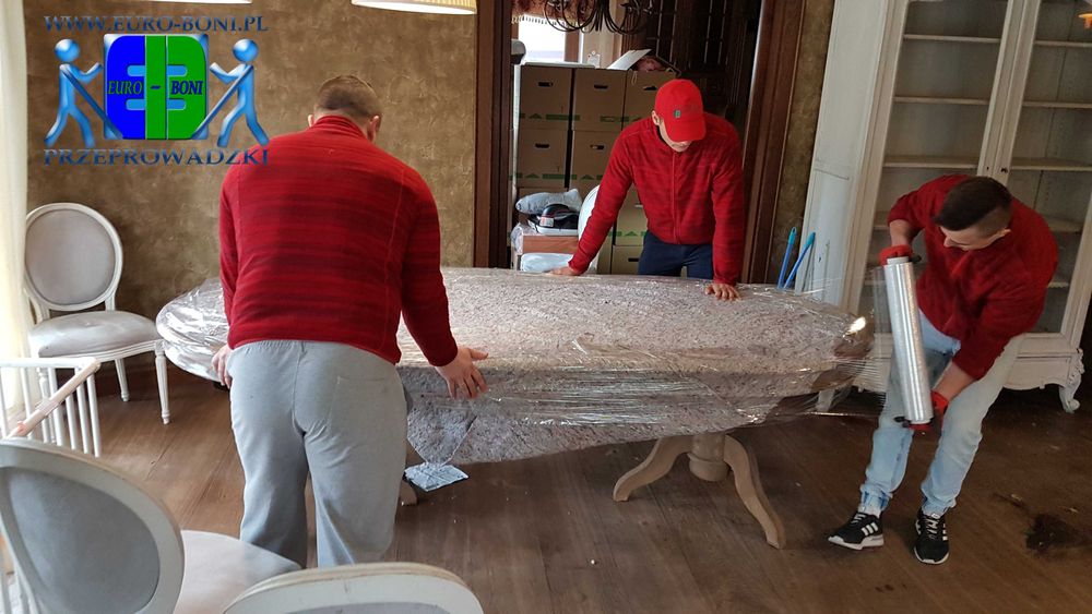 Przeprowadzki Sochaczew -Transport mebli, rzeczy z wniesieniem PL i UE