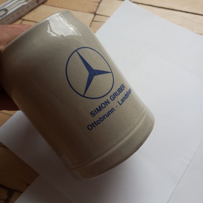 Kufel ceramiczny Mercedes Simon Gruber Ottobrunn Niemcy Stary loft 0,5