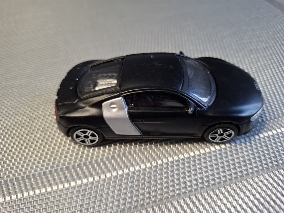 Bburago audi r8 model samochodu