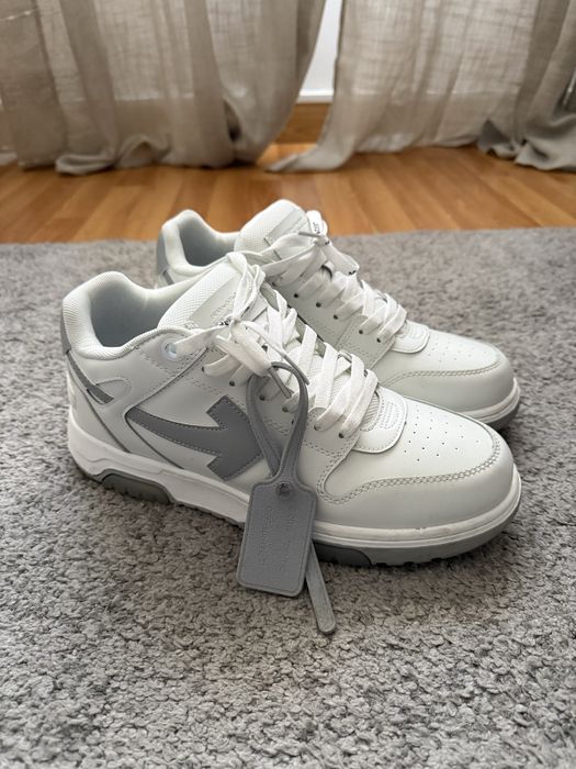 Sapatos off-white