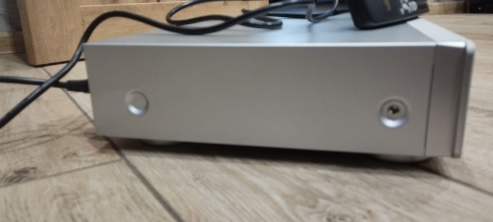 DVD програвач Marantz DV7600