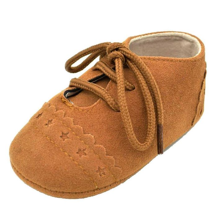 Sapatos Castanhos Camurça