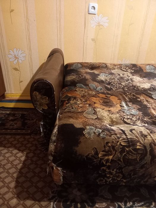 Диван у робочому стані